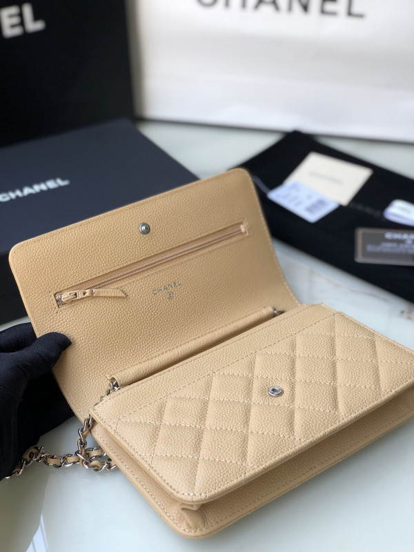 (image for) CL CHAIN WALLET CAVIAR