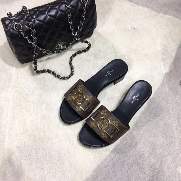 LOUIS VUITTON LOCK IT MULE [1A660F] CELINE CHANEL ACCESSORIES LOEWE SHOES LOUIS VUITTON DIRO YSL OTHER BRAND HANDBAGS BALENCIAGA BOTTEGA VENETA GOYARD HERMES BURBERRY VALENTINO GUCCI FENDI MIUMIU CHLOE PRADA BVLGARI SUITCASE NEW ARRIVAL 