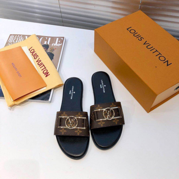 LOUIS VUITTON LOCK IT FLAT MULE [1A64MN] CELINE CHANEL ACCESSORIES LOEWE SHOES LOUIS VUITTON DIRO YSL OTHER BRAND HANDBAGS BALENCIAGA BOTTEGA VENETA GOYARD HERMES BURBERRY VALENTINO GUCCI FENDI MIUMIU CHLOE PRADA BVLGARI SUITCASE NEW ARRIVAL 