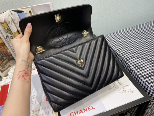 CL TRENDY BAG [Chanle1175] CELINE CHANEL ACCESSORIES LOEWE SHOES LOUIS VUITTON DIRO YSL OTHER BRAND HANDBAGS BALENCIAGA BOTTEGA VENETA GOYARD HERMES BURBERRY VALENTINO GUCCI FENDI MIUMIU CHLOE PRADA BVLGARI SUITCASE NEW ARRIVAL 