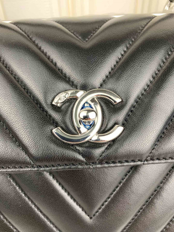 CL TRENDY BAG [Chanle1174] CELINE CHANEL ACCESSORIES LOEWE SHOES LOUIS VUITTON DIRO YSL OTHER BRAND HANDBAGS BALENCIAGA BOTTEGA VENETA GOYARD HERMES BURBERRY VALENTINO GUCCI FENDI MIUMIU CHLOE PRADA BVLGARI SUITCASE NEW ARRIVAL 
