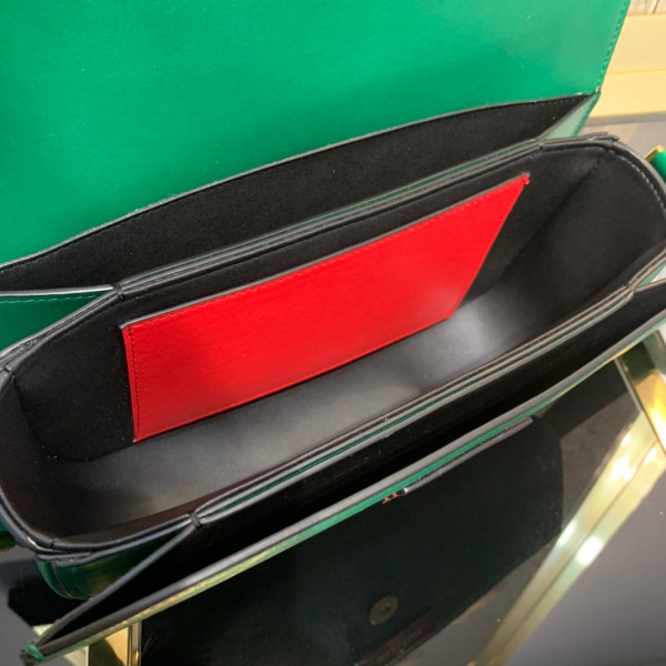 VALENTINO SUPERVEE CALFSKIN CROSSBODY BAG [Valentino68] CELINE CHANEL ACCESSORIES LOEWE SHOES LOUIS VUITTON DIRO YSL OTHER BRAND HANDBAGS BALENCIAGA BOTTEGA VENETA GOYARD HERMES BURBERRY VALENTINO GUCCI FENDI MIUMIU CHLOE PRADA BVLGARI SUITCASE NEW ARRIVAL 