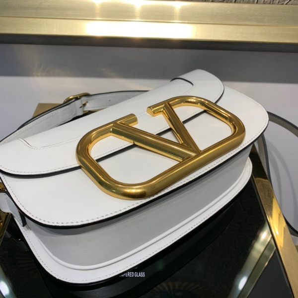 VALENTINO SUPERVEE CALFSKIN CROSSBODY BAG [Valentino67] CELINE CHANEL ACCESSORIES LOEWE SHOES LOUIS VUITTON DIRO YSL OTHER BRAND HANDBAGS BALENCIAGA BOTTEGA VENETA GOYARD HERMES BURBERRY VALENTINO GUCCI FENDI MIUMIU CHLOE PRADA BVLGARI SUITCASE NEW ARRIVAL 