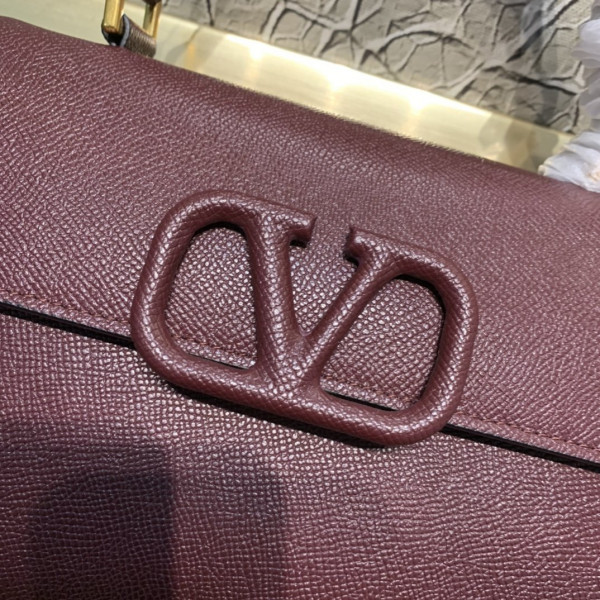 VALENTINO SMALL VSLING GRAINY CALFSKIN HANDBAG [Valentino62] CELINE CHANEL ACCESSORIES LOEWE SHOES LOUIS VUITTON DIRO YSL OTHER BRAND HANDBAGS BALENCIAGA BOTTEGA VENETA GOYARD HERMES BURBERRY VALENTINO GUCCI FENDI MIUMIU CHLOE PRADA BVLGARI SUITCASE NEW ARRIVAL 