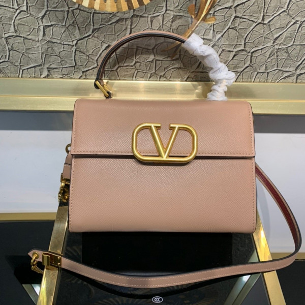VALENTINO SMALL VSLING GRAINY CALFSKIN HANDBAG [Valentino55] CELINE CHANEL ACCESSORIES LOEWE SHOES LOUIS VUITTON DIRO YSL OTHER BRAND HANDBAGS BALENCIAGA BOTTEGA VENETA GOYARD HERMES BURBERRY VALENTINO GUCCI FENDI MIUMIU CHLOE PRADA BVLGARI SUITCASE NEW ARRIVAL 