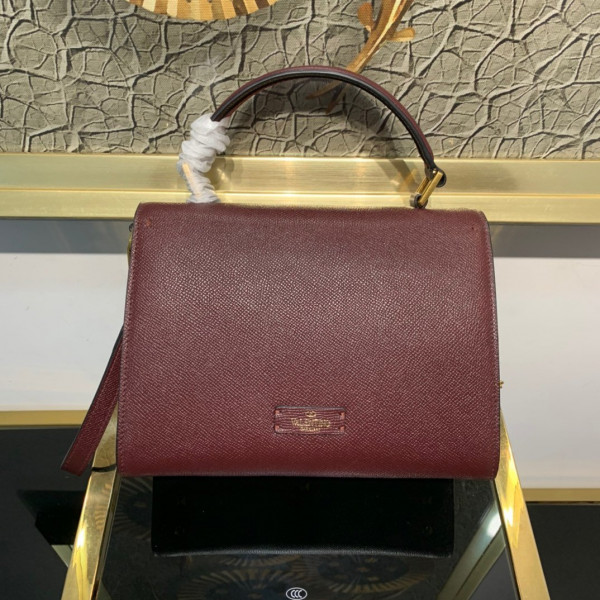 VALENTINO SMALL VSLING GRAINY CALFSKIN HANDBAG [Valentino56] CELINE CHANEL ACCESSORIES LOEWE SHOES LOUIS VUITTON DIRO YSL OTHER BRAND HANDBAGS BALENCIAGA BOTTEGA VENETA GOYARD HERMES BURBERRY VALENTINO GUCCI FENDI MIUMIU CHLOE PRADA BVLGARI SUITCASE NEW ARRIVAL 