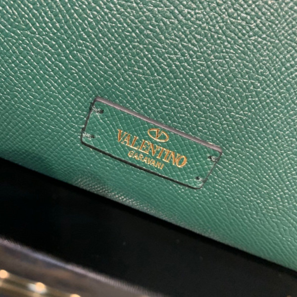 VALENTINO VSLING GRAINY CALFSKIN HANDBAG [Valentino48] CELINE CHANEL ACCESSORIES LOEWE SHOES LOUIS VUITTON DIRO YSL OTHER BRAND HANDBAGS BALENCIAGA BOTTEGA VENETA GOYARD HERMES BURBERRY VALENTINO GUCCI FENDI MIUMIU CHLOE PRADA BVLGARI SUITCASE NEW ARRIVAL 