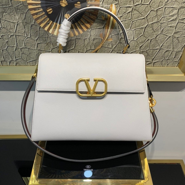 VALENTINO VSLING GRAINY CALFSKIN HANDBAG [Valentino44] CELINE CHANEL ACCESSORIES LOEWE SHOES LOUIS VUITTON DIRO YSL OTHER BRAND HANDBAGS BALENCIAGA BOTTEGA VENETA GOYARD HERMES BURBERRY VALENTINO GUCCI FENDI MIUMIU CHLOE PRADA BVLGARI SUITCASE NEW ARRIVAL 