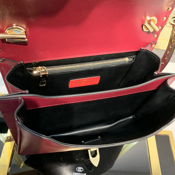(image for) VALENTINO ROCKSTUD SMOOTH CALFSKIN CROSSBODY BAG