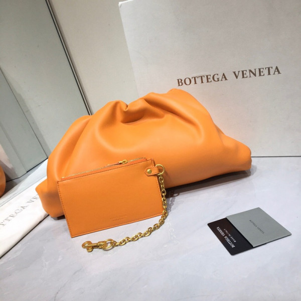 (image for) BOTTEGA VENETA THE POUCH