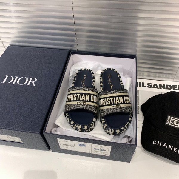 (image for) DIRO DWAY SLIDES