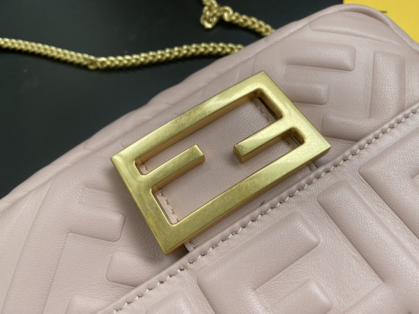 (image for) FENDI BAGUETTE