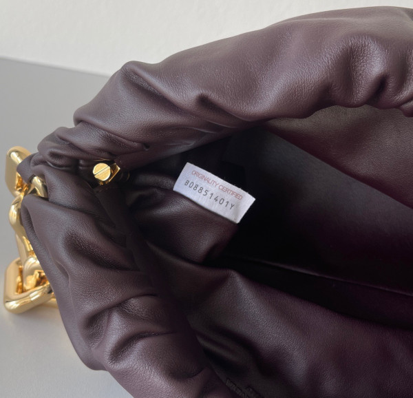 (image for) BOTTEGA VENETA THE CHAIN POUCH