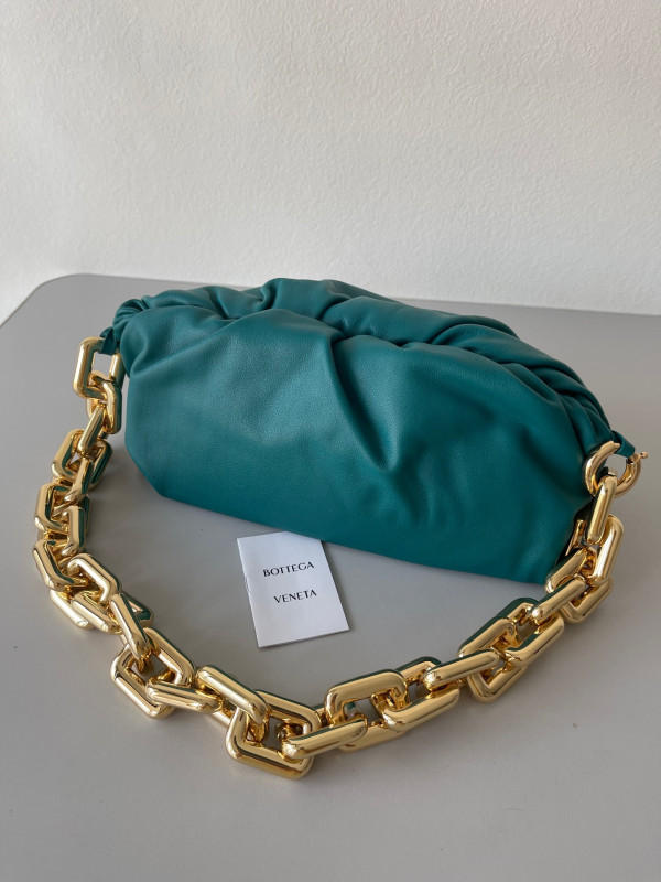 (image for) BOTTEGA VENETA THE CHAIN POUCH