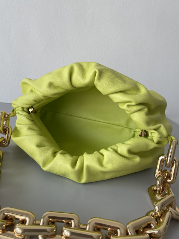 (image for) BOTTEGA VENETA THE CHAIN POUCH