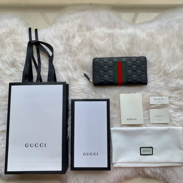 (image for) GUCCI LEATHER ZIP AROUND WALLET