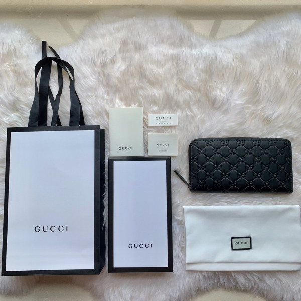 (image for) GUCCI LEATHER ZIP AROUND WALLET