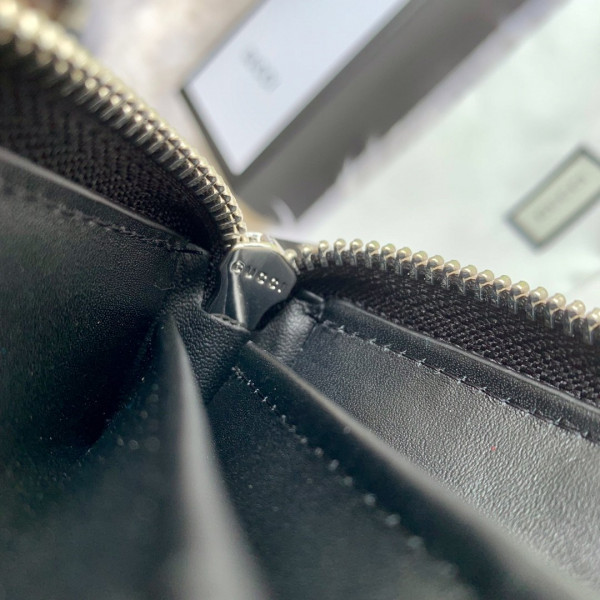 (image for) GUCCI LEATHER ZIP AROUND WALLET