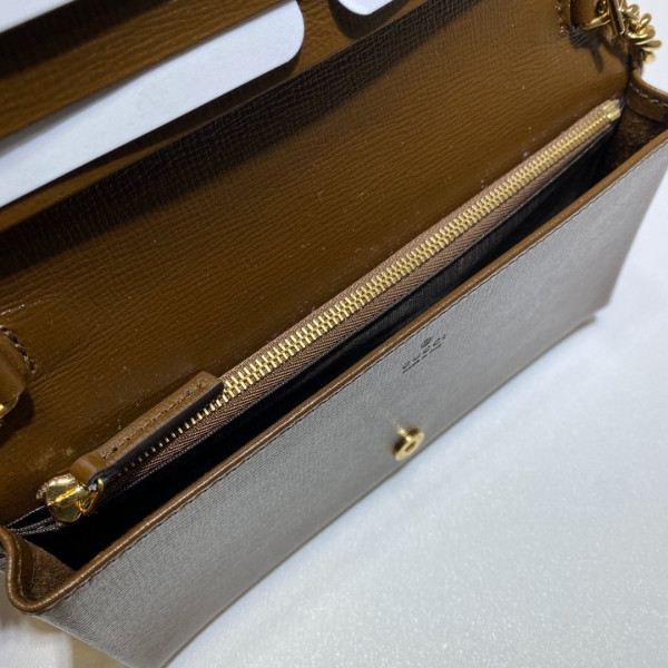 Gucci Chain Wallet [621892-2] CELINE CHANEL ACCESSORIES LOEWE SHOES LOUIS VUITTON DIRO YSL OTHER BRAND HANDBAGS BALENCIAGA BOTTEGA VENETA GOYARD HERMES BURBERRY VALENTINO GUCCI FENDI MIUMIU CHLOE PRADA BVLGARI SUITCASE NEW ARRIVAL 