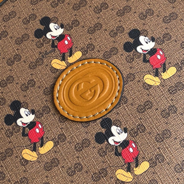 Disney x Gucci GG Round Shoulder Bag [Gucci331] CELINE CHANEL ACCESSORIES LOEWE SHOES LOUIS VUITTON DIRO YSL OTHER BRAND HANDBAGS BALENCIAGA BOTTEGA VENETA GOYARD HERMES BURBERRY VALENTINO GUCCI FENDI MIUMIU CHLOE PRADA BVLGARI SUITCASE NEW ARRIVAL 