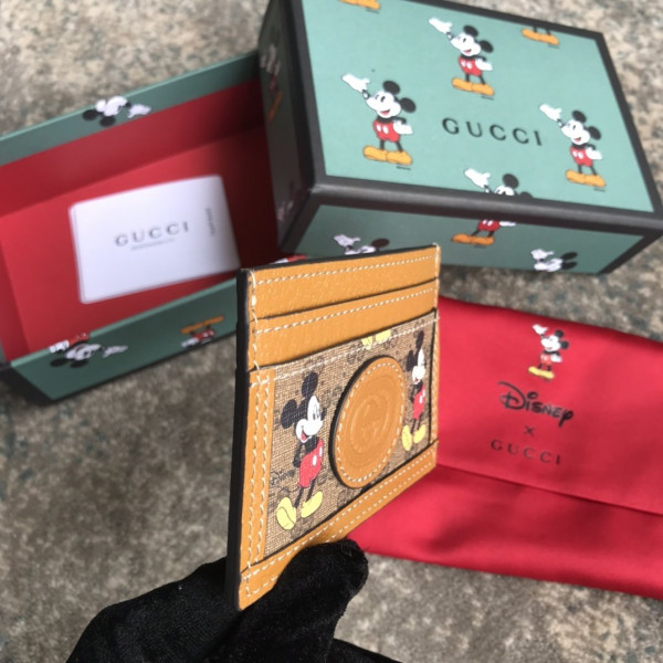Disney x Gucci GG Card Holder [Gucci330] CELINE CHANEL ACCESSORIES LOEWE SHOES LOUIS VUITTON DIRO YSL OTHER BRAND HANDBAGS BALENCIAGA BOTTEGA VENETA GOYARD HERMES BURBERRY VALENTINO GUCCI FENDI MIUMIU CHLOE PRADA BVLGARI SUITCASE NEW ARRIVAL 