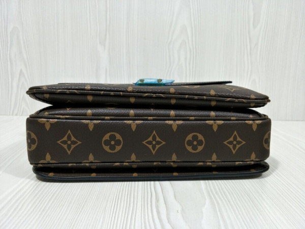 LOUIS VUITTON POCHETTE METIS [M45152] CELINE CHANEL ACCESSORIES LOEWE SHOES LOUIS VUITTON DIRO YSL OTHER BRAND HANDBAGS BALENCIAGA BOTTEGA VENETA GOYARD HERMES BURBERRY VALENTINO GUCCI FENDI MIUMIU CHLOE PRADA BVLGARI SUITCASE NEW ARRIVAL 