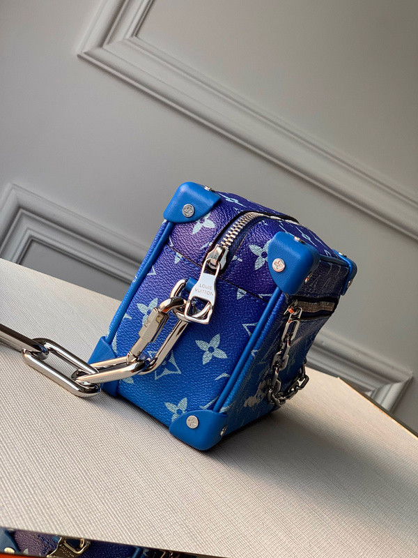 LOUIS VUITTON SOFT TRUNK [Louis494] CELINE CHANEL ACCESSORIES LOEWE SHOES LOUIS VUITTON DIRO YSL OTHER BRAND HANDBAGS BALENCIAGA BOTTEGA VENETA GOYARD HERMES BURBERRY VALENTINO GUCCI FENDI MIUMIU CHLOE PRADA BVLGARI SUITCASE NEW ARRIVAL 