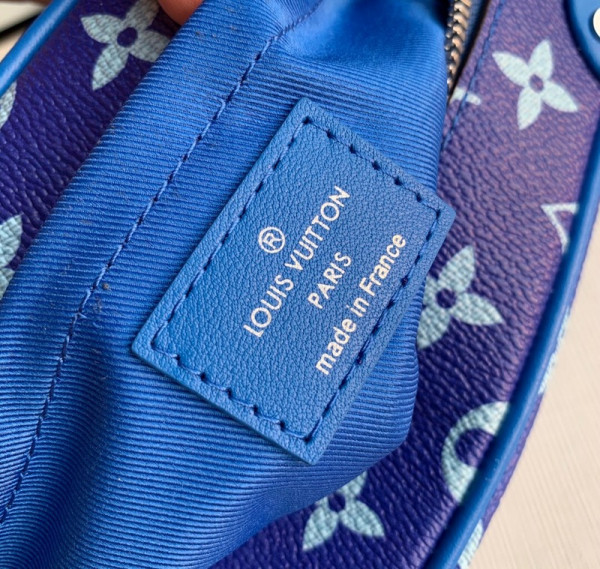 LOUIS VUITTON SOFT TRUNK [Louis494] CELINE CHANEL ACCESSORIES LOEWE SHOES LOUIS VUITTON DIRO YSL OTHER BRAND HANDBAGS BALENCIAGA BOTTEGA VENETA GOYARD HERMES BURBERRY VALENTINO GUCCI FENDI MIUMIU CHLOE PRADA BVLGARI SUITCASE NEW ARRIVAL 