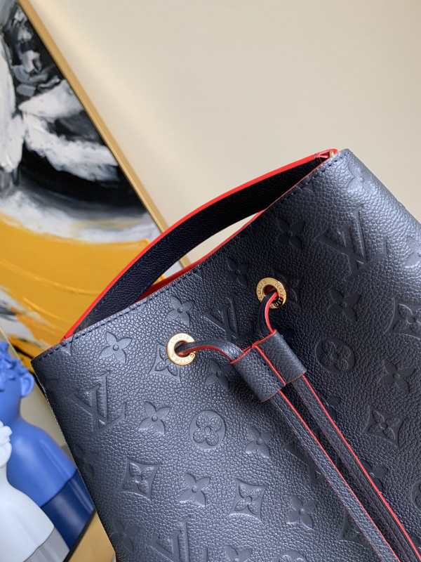 LOUIS VUITTON NEONOE MM [M45306] CELINE CHANEL ACCESSORIES LOEWE SHOES LOUIS VUITTON DIRO YSL OTHER BRAND HANDBAGS BALENCIAGA BOTTEGA VENETA GOYARD HERMES BURBERRY VALENTINO GUCCI FENDI MIUMIU CHLOE PRADA BVLGARI SUITCASE NEW ARRIVAL 