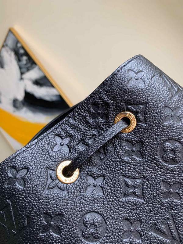 LOUIS VUITTON NEONOE MM [M45256] CELINE CHANEL ACCESSORIES LOEWE SHOES LOUIS VUITTON DIRO YSL OTHER BRAND HANDBAGS BALENCIAGA BOTTEGA VENETA GOYARD HERMES BURBERRY VALENTINO GUCCI FENDI MIUMIU CHLOE PRADA BVLGARI SUITCASE NEW ARRIVAL 