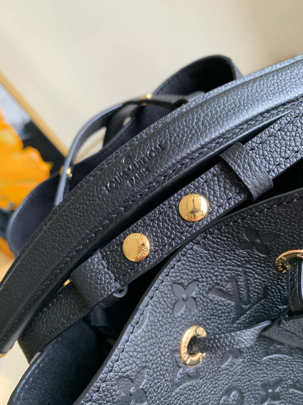 LOUIS VUITTON NEONOE MM [M45256] CELINE CHANEL ACCESSORIES LOEWE SHOES LOUIS VUITTON DIRO YSL OTHER BRAND HANDBAGS BALENCIAGA BOTTEGA VENETA GOYARD HERMES BURBERRY VALENTINO GUCCI FENDI MIUMIU CHLOE PRADA BVLGARI SUITCASE NEW ARRIVAL 