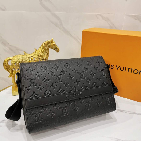 LOUIS VUITTON SPRING MESSENGER [M44729] CELINE CHANEL ACCESSORIES LOEWE SHOES LOUIS VUITTON DIRO YSL OTHER BRAND HANDBAGS BALENCIAGA BOTTEGA VENETA GOYARD HERMES BURBERRY VALENTINO GUCCI FENDI MIUMIU CHLOE PRADA BVLGARI SUITCASE NEW ARRIVAL 