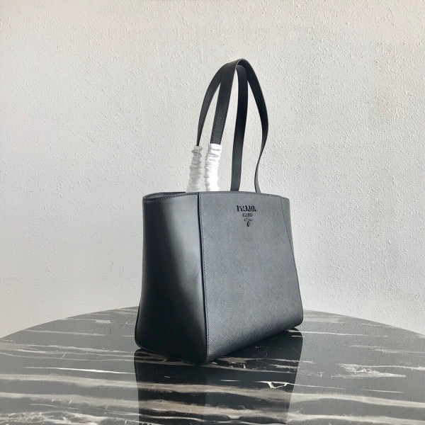 PRADA SAFFIANO LEATHER TOTE [Prada43] CELINE CHANEL ACCESSORIES LOEWE SHOES LOUIS VUITTON DIRO YSL OTHER BRAND HANDBAGS BALENCIAGA BOTTEGA VENETA GOYARD HERMES BURBERRY VALENTINO GUCCI FENDI MIUMIU CHLOE PRADA BVLGARI SUITCASE NEW ARRIVAL 