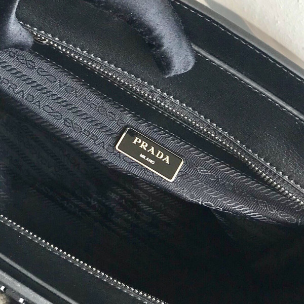PRADA SAFFIANO LEATHER TOTE [Prada43] CELINE CHANEL ACCESSORIES LOEWE SHOES LOUIS VUITTON DIRO YSL OTHER BRAND HANDBAGS BALENCIAGA BOTTEGA VENETA GOYARD HERMES BURBERRY VALENTINO GUCCI FENDI MIUMIU CHLOE PRADA BVLGARI SUITCASE NEW ARRIVAL 