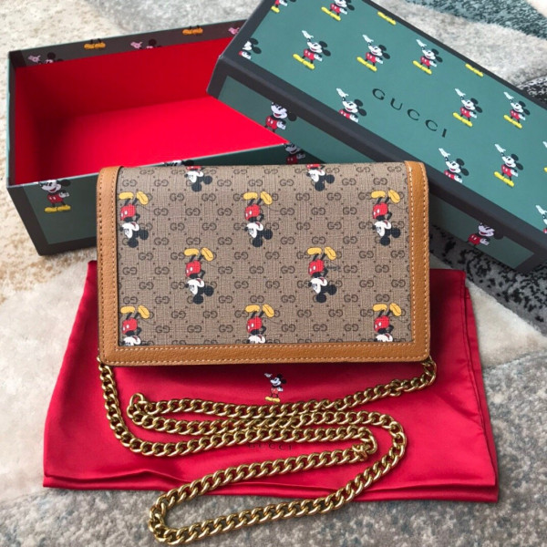 (image for) Disney x Gucci GG Chain Wallet