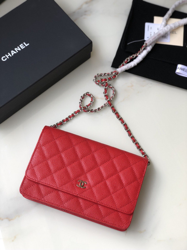 (image for) CL CHAIN WALLET CAVIAR WITH SILVER HARDWARE