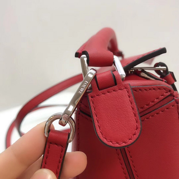 LOWEE MINI PUZZLE BAG [LOWEE71] CELINE CHANEL ACCESSORIES LOEWE SHOES LOUIS VUITTON DIRO YSL OTHER BRAND HANDBAGS BALENCIAGA BOTTEGA VENETA GOYARD HERMES BURBERRY VALENTINO GUCCI FENDI MIUMIU CHLOE PRADA BVLGARI SUITCASE NEW ARRIVAL 