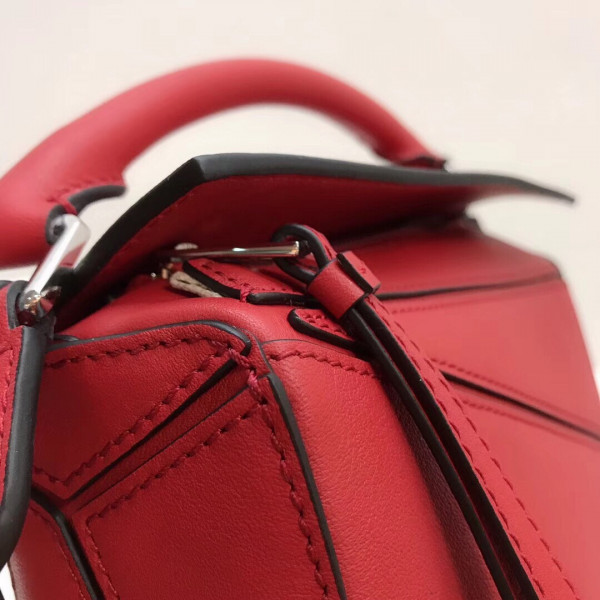 LOWEE MINI PUZZLE BAG [LOWEE71] CELINE CHANEL ACCESSORIES LOEWE SHOES LOUIS VUITTON DIRO YSL OTHER BRAND HANDBAGS BALENCIAGA BOTTEGA VENETA GOYARD HERMES BURBERRY VALENTINO GUCCI FENDI MIUMIU CHLOE PRADA BVLGARI SUITCASE NEW ARRIVAL 