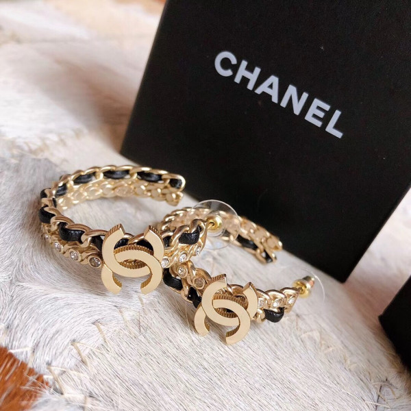 CL EARRING 2020 [Chanle935] CELINE CHANEL ACCESSORIES LOEWE SHOES LOUIS VUITTON DIRO YSL OTHER BRAND HANDBAGS BALENCIAGA BOTTEGA VENETA GOYARD HERMES BURBERRY VALENTINO GUCCI FENDI MIUMIU CHLOE PRADA BVLGARI SUITCASE NEW ARRIVAL 