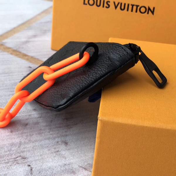 LOUIS VUITTON KEY POUCH [Louis433] CELINE CHANEL ACCESSORIES LOEWE SHOES LOUIS VUITTON DIRO YSL OTHER BRAND HANDBAGS BALENCIAGA BOTTEGA VENETA GOYARD HERMES BURBERRY VALENTINO GUCCI FENDI MIUMIU CHLOE PRADA BVLGARI SUITCASE NEW ARRIVAL 