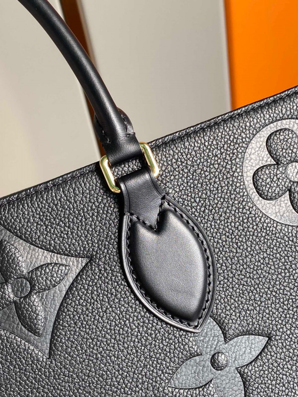 LOUIS VUITTON CABAS ONTHEGO GM [M44925] CELINE CHANEL ACCESSORIES LOEWE SHOES LOUIS VUITTON DIRO YSL OTHER BRAND HANDBAGS BALENCIAGA BOTTEGA VENETA GOYARD HERMES BURBERRY VALENTINO GUCCI FENDI MIUMIU CHLOE PRADA BVLGARI SUITCASE NEW ARRIVAL 
