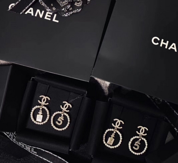 (image for) CL EARRING 2020