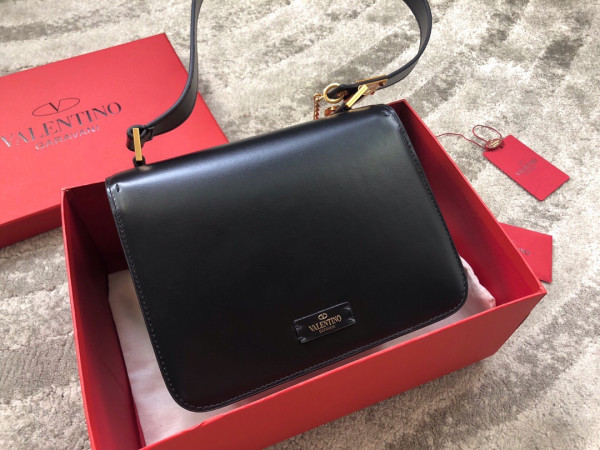(image for) VALENTINO GARAVANI VSLING SHINY CALFSKIN SHOULDER BAG