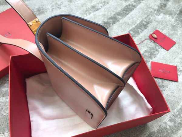 (image for) VALENTINO GARAVANI VSLING SHINY CALFSKIN SHOULDER BAG
