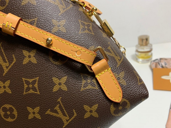 LOUIS VUITTON BACKPACK (image for) LOUIS VUITTON BACKPACK