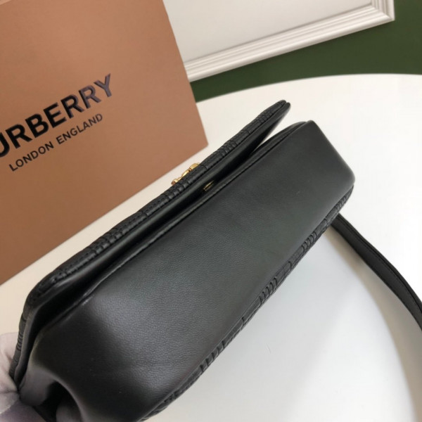 BURBERRY Small Quilted Check Lambskin Lola Bag [Burberry66] CELINE CHANEL ACCESSORIES LOEWE SHOES LOUIS VUITTON DIRO YSL OTHER BRAND HANDBAGS BALENCIAGA BOTTEGA VENETA GOYARD HERMES BURBERRY VALENTINO GUCCI FENDI MIUMIU CHLOE PRADA BVLGARI SUITCASE NEW ARRIVAL 