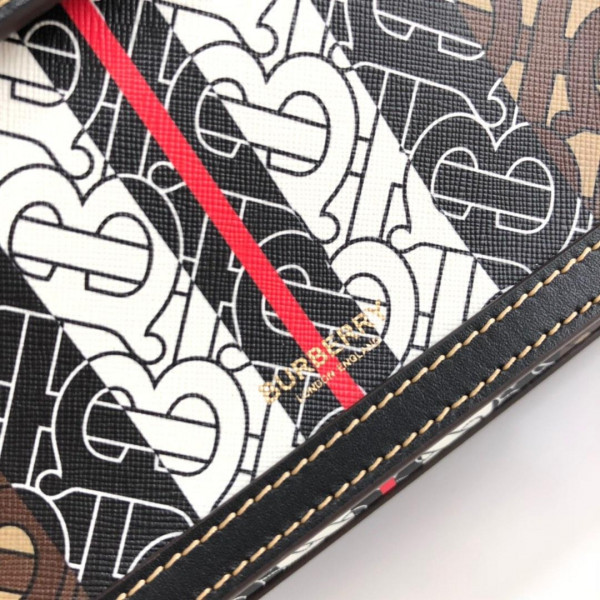 BURBERRY Medium Monogram Stripe E-canvas Pocket Bag [Burberry64] CELINE CHANEL ACCESSORIES LOEWE SHOES LOUIS VUITTON DIRO YSL OTHER BRAND HANDBAGS BALENCIAGA BOTTEGA VENETA GOYARD HERMES BURBERRY VALENTINO GUCCI FENDI MIUMIU CHLOE PRADA BVLGARI SUITCASE NEW ARRIVAL 
