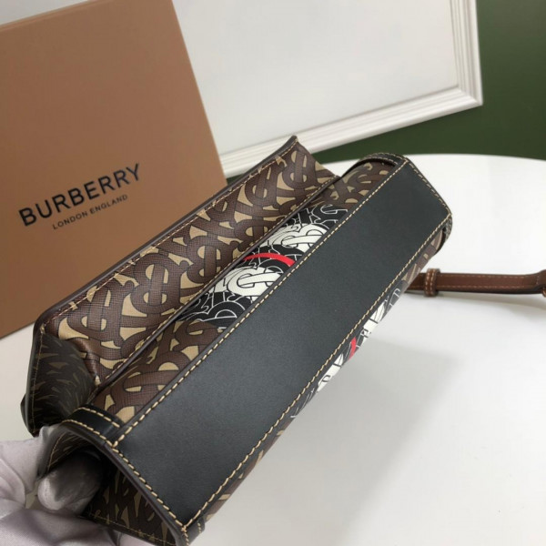 BURBERRY Medium Monogram Stripe E-canvas Pocket Bag [Burberry64] CELINE CHANEL ACCESSORIES LOEWE SHOES LOUIS VUITTON DIRO YSL OTHER BRAND HANDBAGS BALENCIAGA BOTTEGA VENETA GOYARD HERMES BURBERRY VALENTINO GUCCI FENDI MIUMIU CHLOE PRADA BVLGARI SUITCASE NEW ARRIVAL 