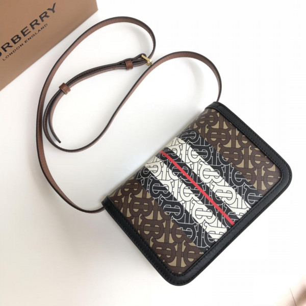 BURBERRY Monogram Stripe E-canvas Note Crossbody Bag [Burberry62] CELINE CHANEL ACCESSORIES LOEWE SHOES LOUIS VUITTON DIRO YSL OTHER BRAND HANDBAGS BALENCIAGA BOTTEGA VENETA GOYARD HERMES BURBERRY VALENTINO GUCCI FENDI MIUMIU CHLOE PRADA BVLGARI SUITCASE NEW ARRIVAL 