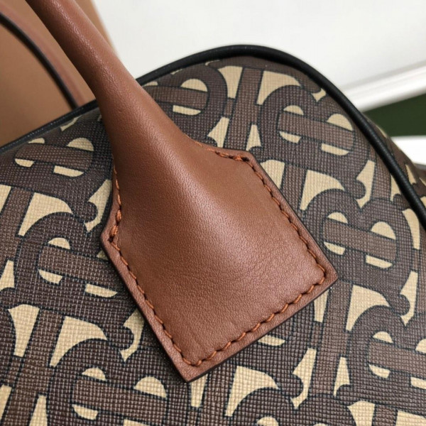 BURBERRY Small Monogram Stripe E-canvas Cube Bag [Burberry61] CELINE CHANEL ACCESSORIES LOEWE SHOES LOUIS VUITTON DIRO YSL OTHER BRAND HANDBAGS BALENCIAGA BOTTEGA VENETA GOYARD HERMES BURBERRY VALENTINO GUCCI FENDI MIUMIU CHLOE PRADA BVLGARI SUITCASE NEW ARRIVAL 